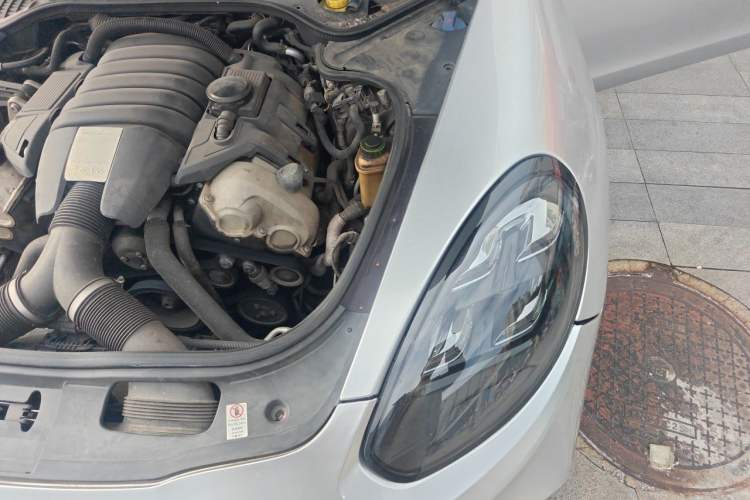 Used Porsche Panamera 2010 Panamera 3.6L Engine Bay Left