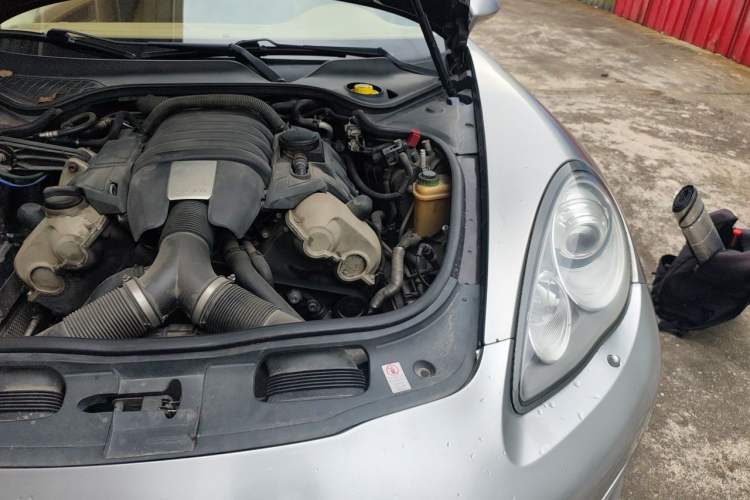 Used Porsche Panamera 2010 Panamera 3.6L Engine Bay Left