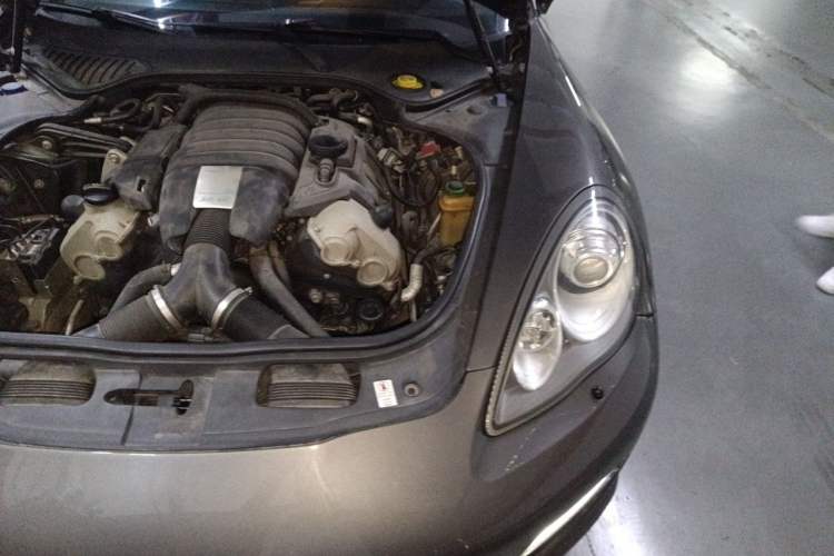 Used Porsche Panamera 2010 Panamera 3.6L Engine Bay Left