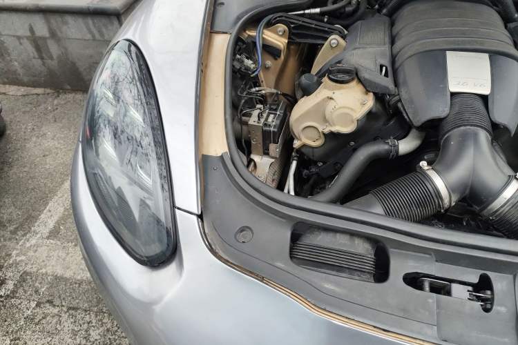 Used Porsche Panamera 2010 Panamera 3.6L Engine Bay Right