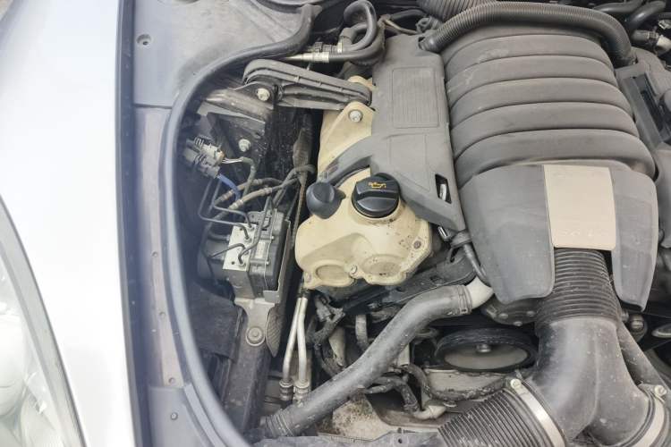 Used Porsche Panamera 2010 Panamera 3.6L Engine Bay Right