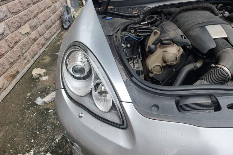 Used Porsche Panamera 2010 Panamera 3.6L Engine Bay Right