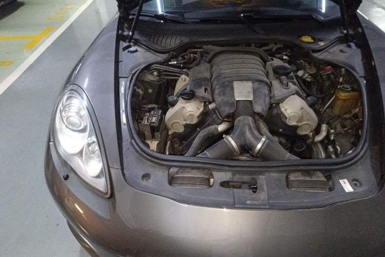 Used Porsche Panamera 2010 Panamera 3.6L Engine Bay Right