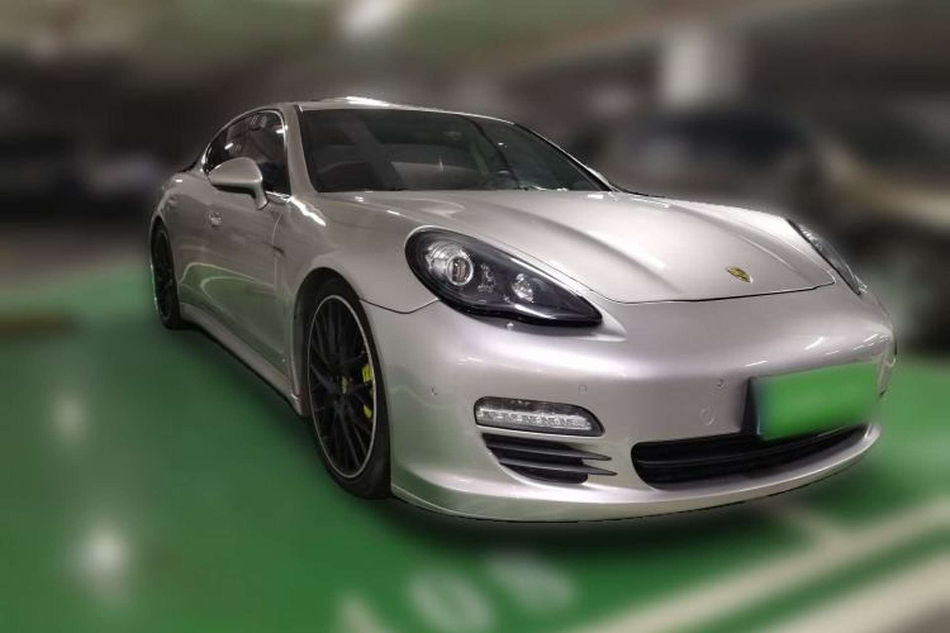 Used Porsche Panamera 2010 Panamera 3.6L Front Right 45 Deg