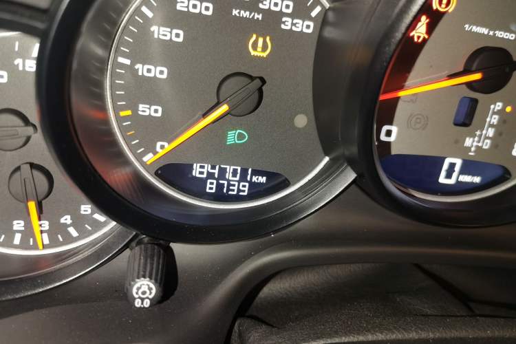 Used Porsche Panamera 2010 Panamera S 4.8L Odometer Close Up