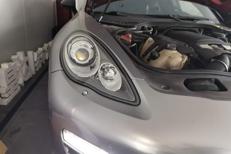 Used Porsche Panamera 2010 Panamera S 4.8L Right Front Headlight