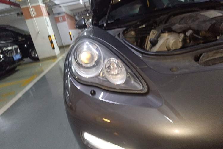 Used Porsche Panamera 2010 Panamera 3.6L Right Front Headlight