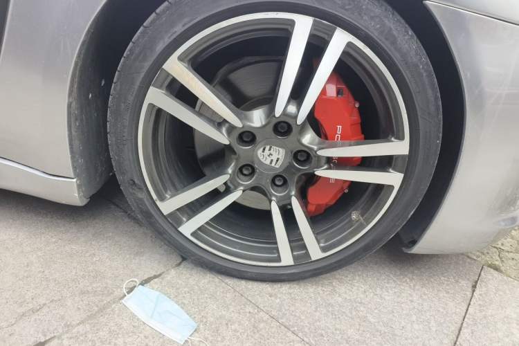 Used Porsche Panamera 2010 Panamera 3.6L Right Front Wheel Hub