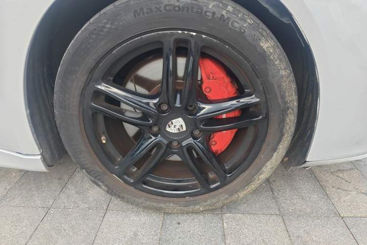 Used Porsche Panamera 2010 Panamera 3.6L Right Front Wheel Hub