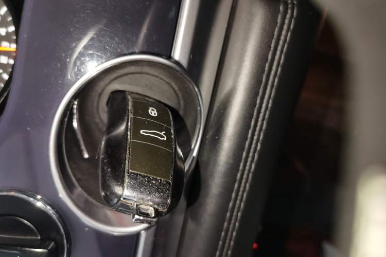 Used Porsche Panamera 2010 Panamera S 4.8L Vehicle Key