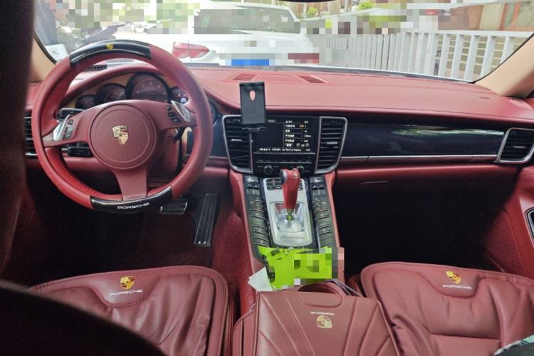Used Porsche Panamera 2010 Panamera 4 3.6L Center Console