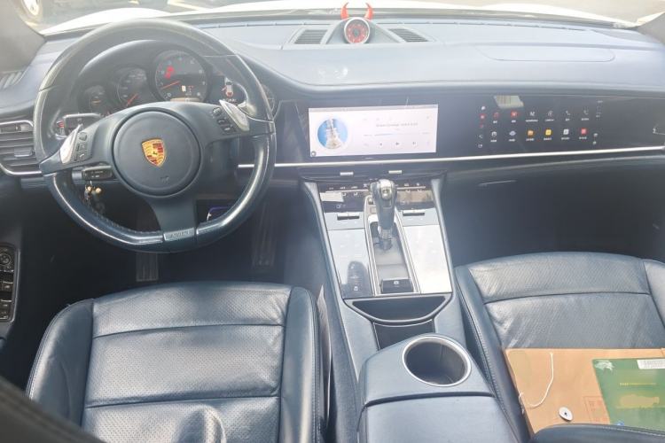 Used Porsche Panamera 2010 Panamera 4 3.6L Center Console