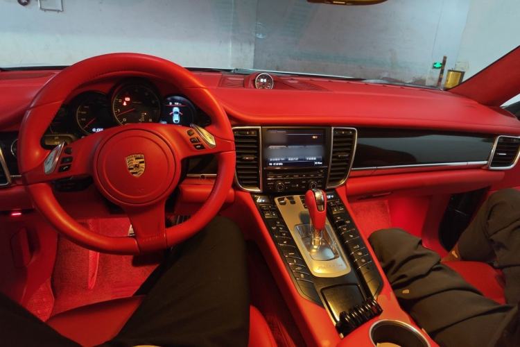 Used Porsche Panamera 2010 Panamera 3.6L Center Console