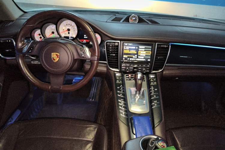 Used Porsche Panamera 2010 Panamera 3.6L Center Console