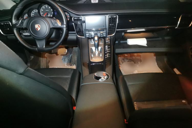 Used Porsche Panamera 2010 Panamera 3.6L Center Console