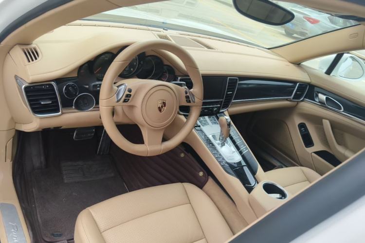 Used Porsche Panamera 2010 Panamera 3.6L Center Console