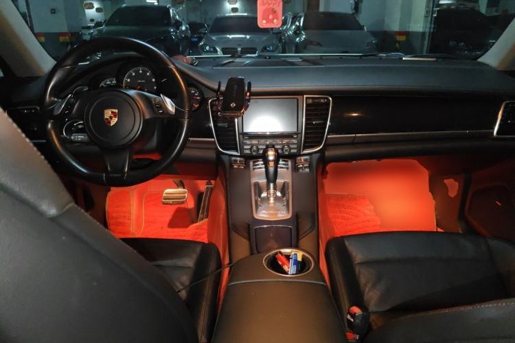 Used Porsche Panamera 2010 Panamera 4 3.6L Center Console