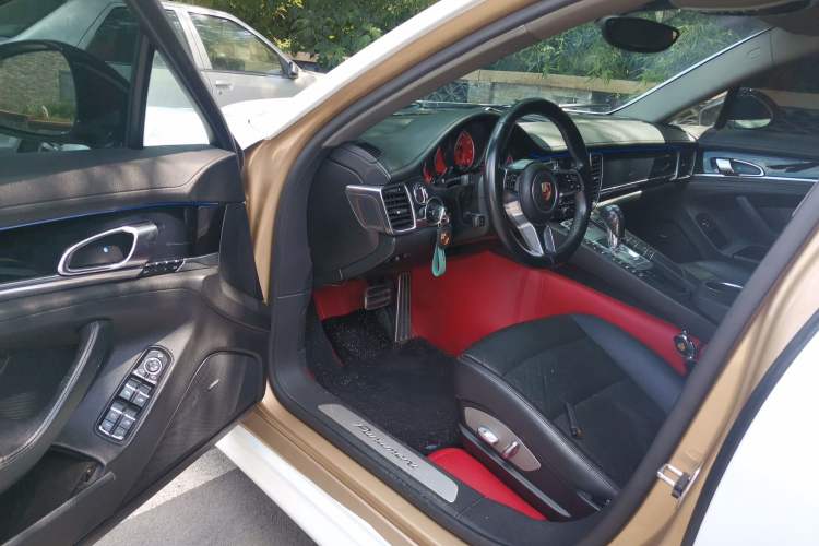 Used Porsche Panamera 2010 Panamera 4 3.6L Driver Seat