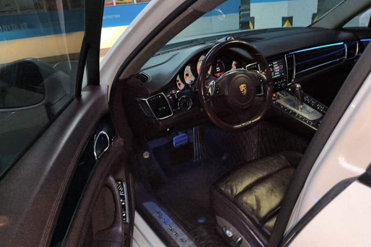 Used Porsche Panamera 2010 Panamera 3.6L Driver Seat