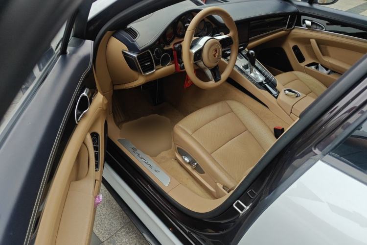 Used Porsche Panamera 2010 Panamera 4 3.6L Driver Seat