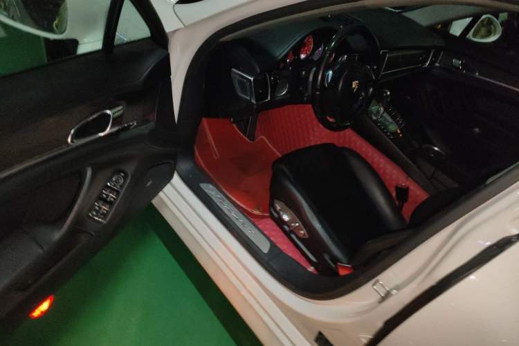 Used Porsche Panamera 2010 Panamera 3.6L Driver Seat