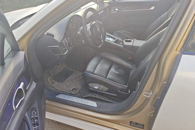 Used Porsche Panamera 2010 Panamera 4 3.6L Driver Seat