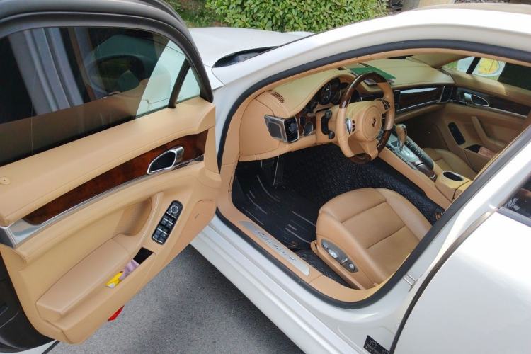 Used Porsche Panamera 2010 Panamera 3.6L Driver Seat