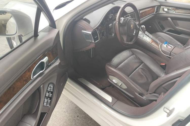 Used Porsche Panamera 2010 Panamera 3.6L Driver Seat
