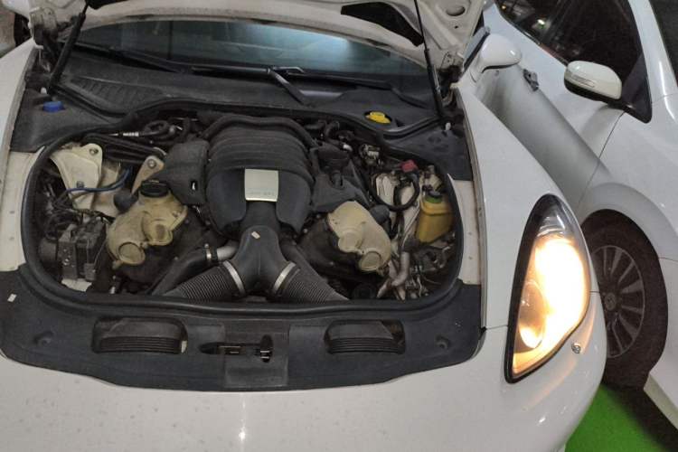 Used Porsche Panamera 2010 Panamera 3.6L Engine Bay Left