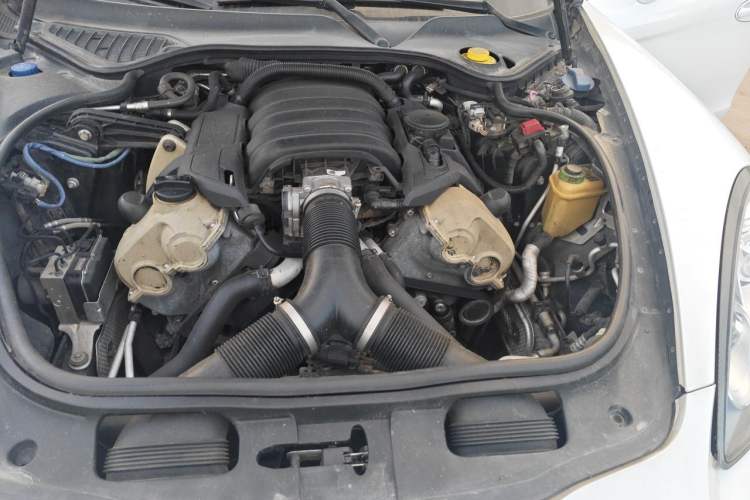 Used Porsche Panamera 2010 Panamera 3.6L Engine Bay Left