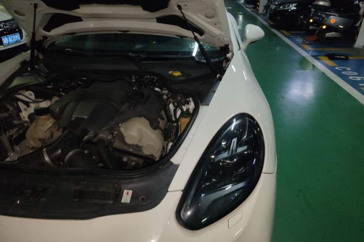 Used Porsche Panamera 2010 Panamera 3.6L Engine Bay Left