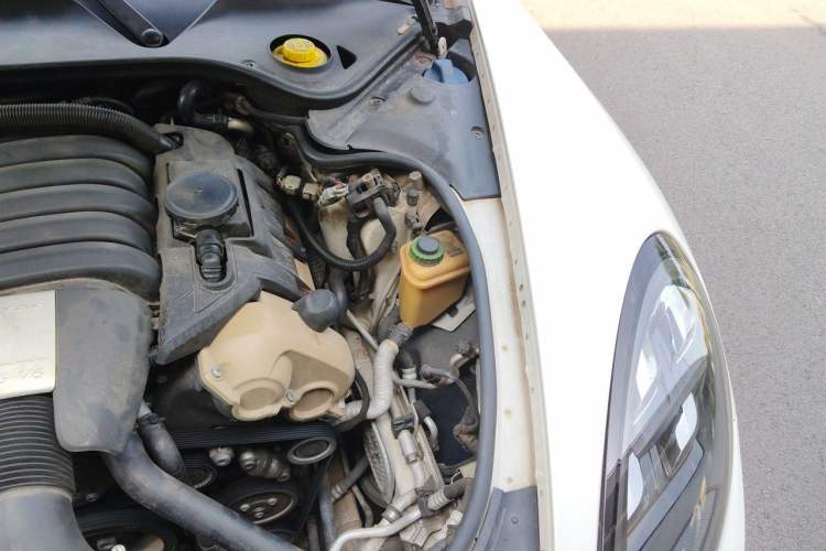 Used Porsche Panamera 2010 Panamera 3.6L Engine Bay Left