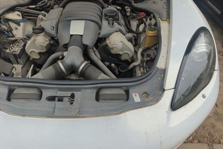 Used Porsche Panamera 2010 Panamera 3.6L Engine Bay Left