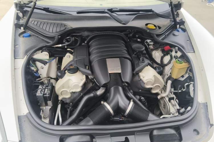 Used Porsche Panamera 2010 Panamera 3.6L Engine Bay