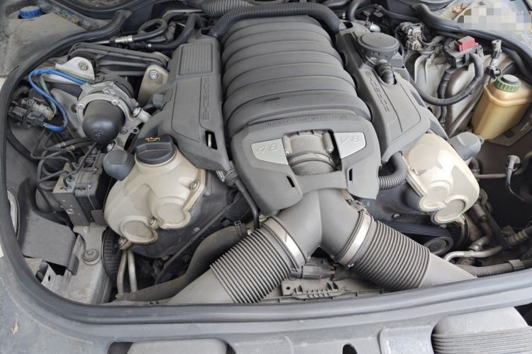 Used Porsche Panamera 2010 Panamera S 4.8L Engine Bay