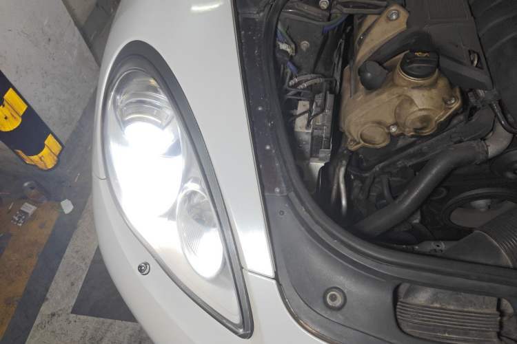 Used Porsche Panamera 2010 Panamera 3.6L Engine Bay Right
