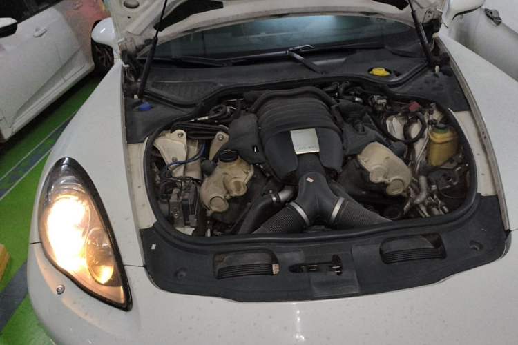Used Porsche Panamera 2010 Panamera 3.6L Engine Bay Right