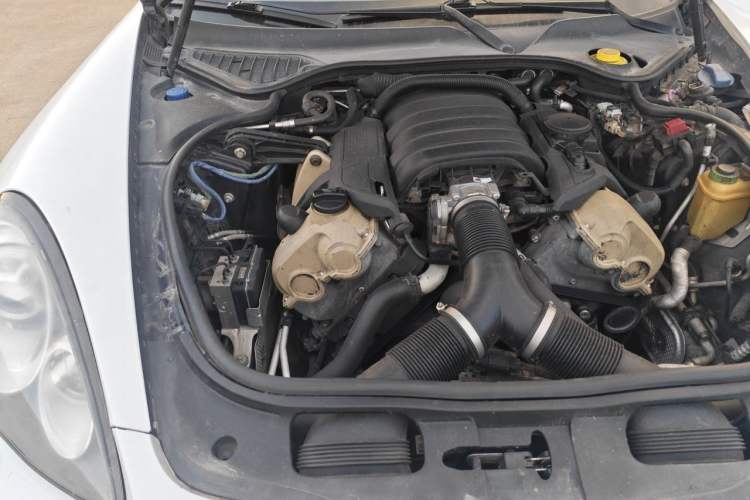 Used Porsche Panamera 2010 Panamera 3.6L Engine Bay Right