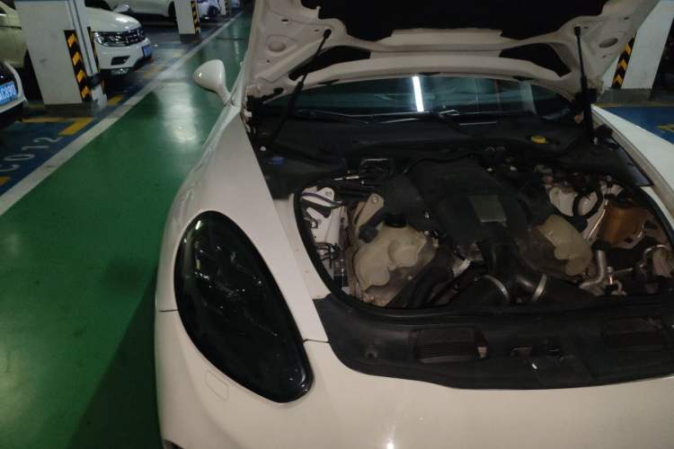 Used Porsche Panamera 2010 Panamera 3.6L Engine Bay Right