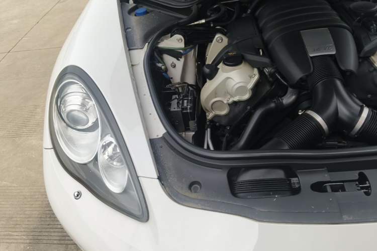 Used Porsche Panamera 2010 Panamera 3.6L Engine Bay Right