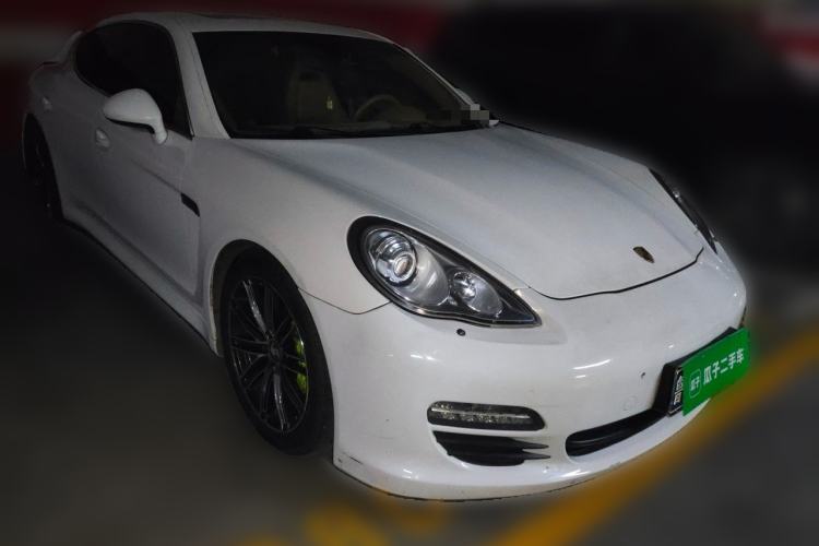 Used Porsche Panamera 2010 Panamera 3.6L Front Right 45 Deg