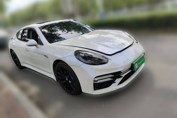 Used Porsche Panamera 2010 Panamera 3.6L Front Right 45 Deg