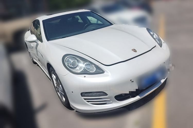 Used Porsche Panamera 2010 Panamera 4 3.6L Front Right 45 Deg
