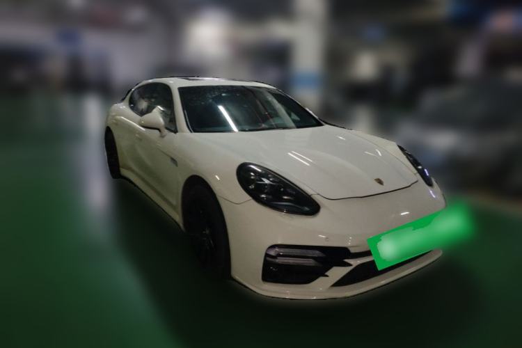 Used Porsche Panamera 2010 Panamera 3.6L Front Right 45 Deg