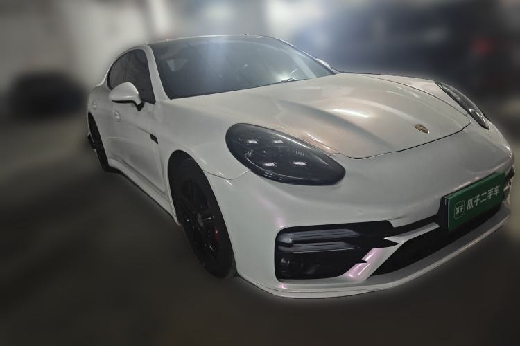 Used Porsche Panamera 2010 Panamera 4 3.6L Front Right 45 Deg
