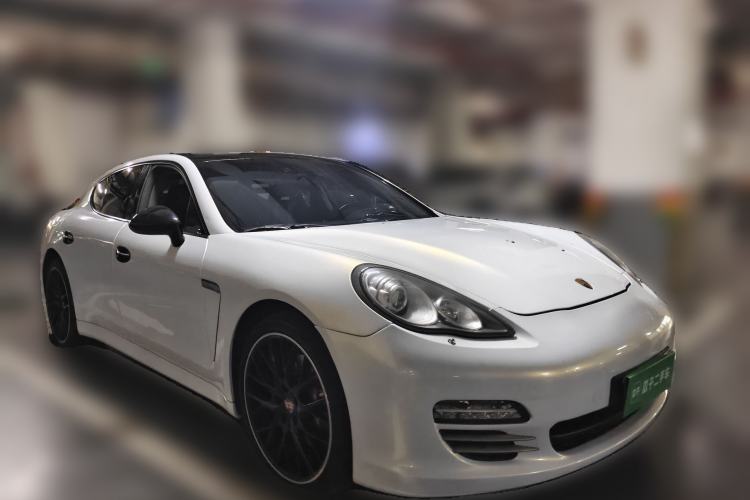 Used Porsche Panamera 2010 Panamera 4 3.6L Front Right 45 Deg