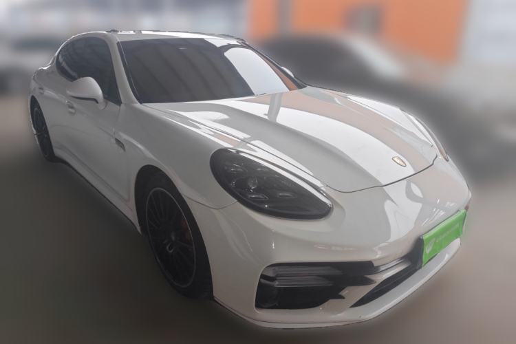 Used Porsche Panamera 2010 Panamera 4 3.6L Front Right 45 Deg