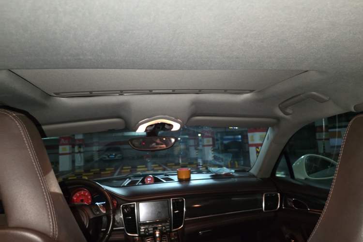 Used Porsche Panamera 2010 Panamera 4 3.6L Headliner
