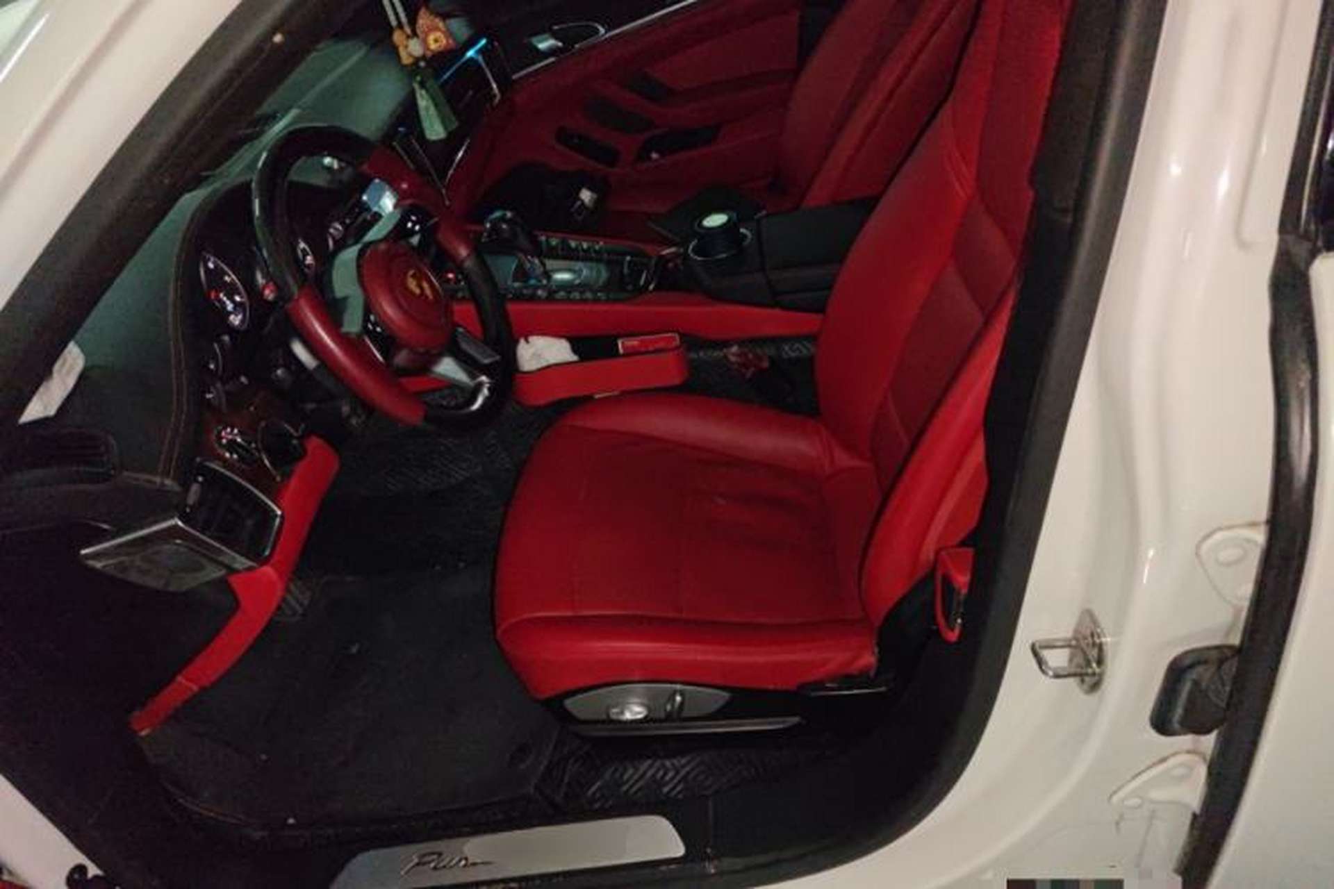 Used Porsche Panamera  Left Front Seat