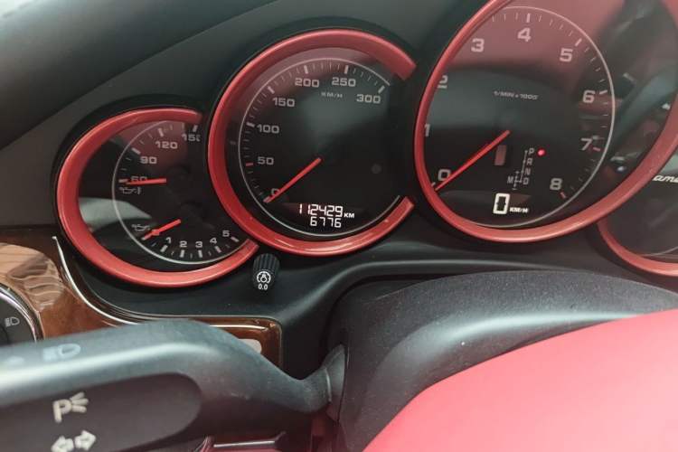 Used Porsche Panamera 2010 Panamera 4 3.6L Odometer Close Up
